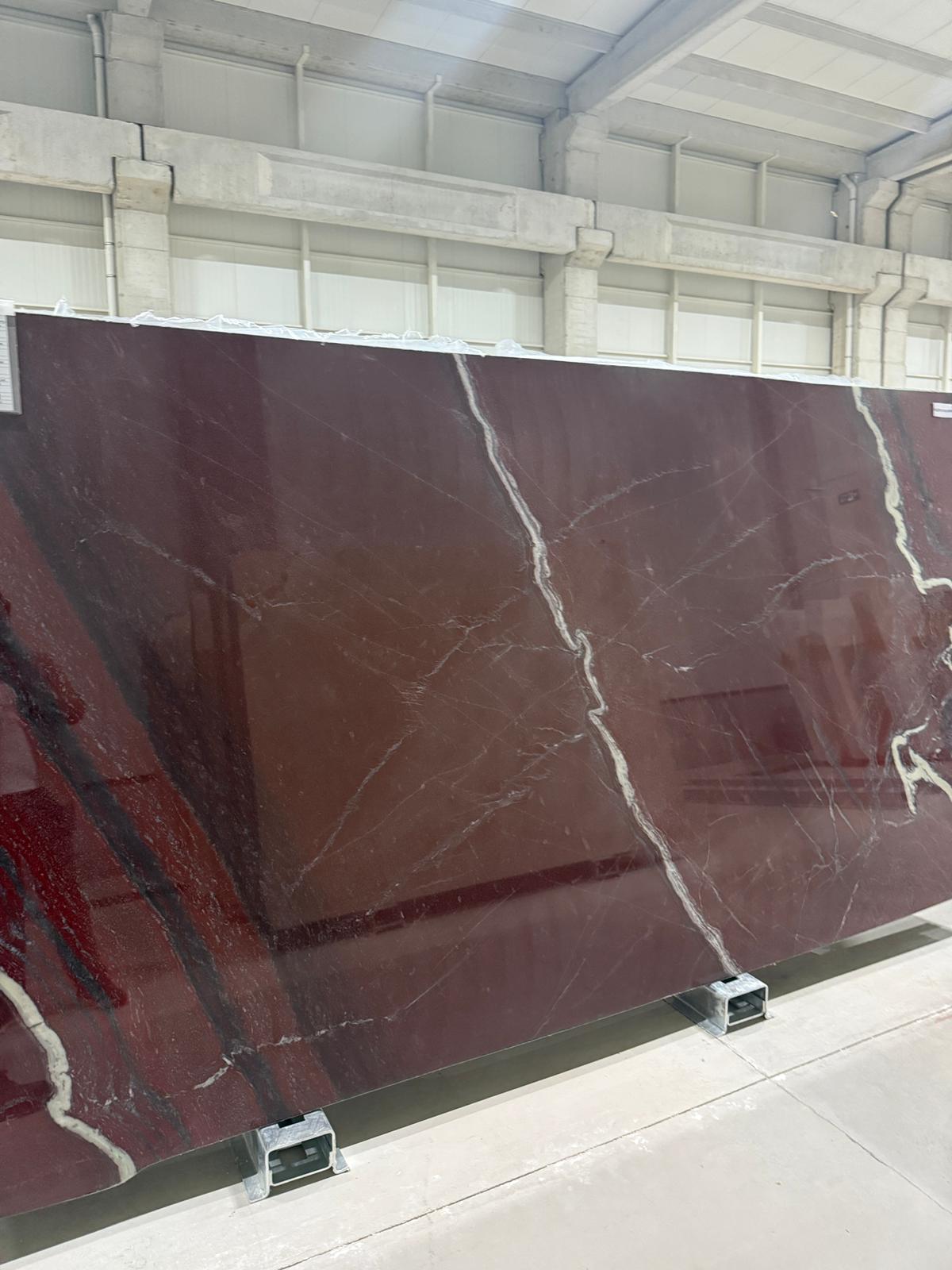 Rosso Laguna marble detail 7